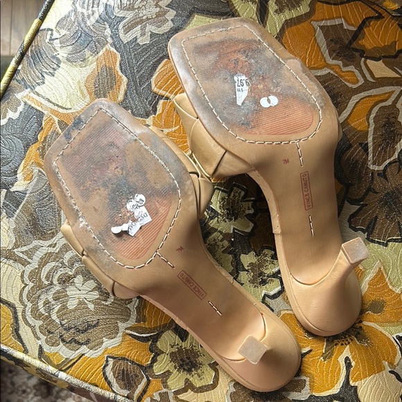 Vince Camuto Women's Beige Slide Sandals - Picture 2 of 3